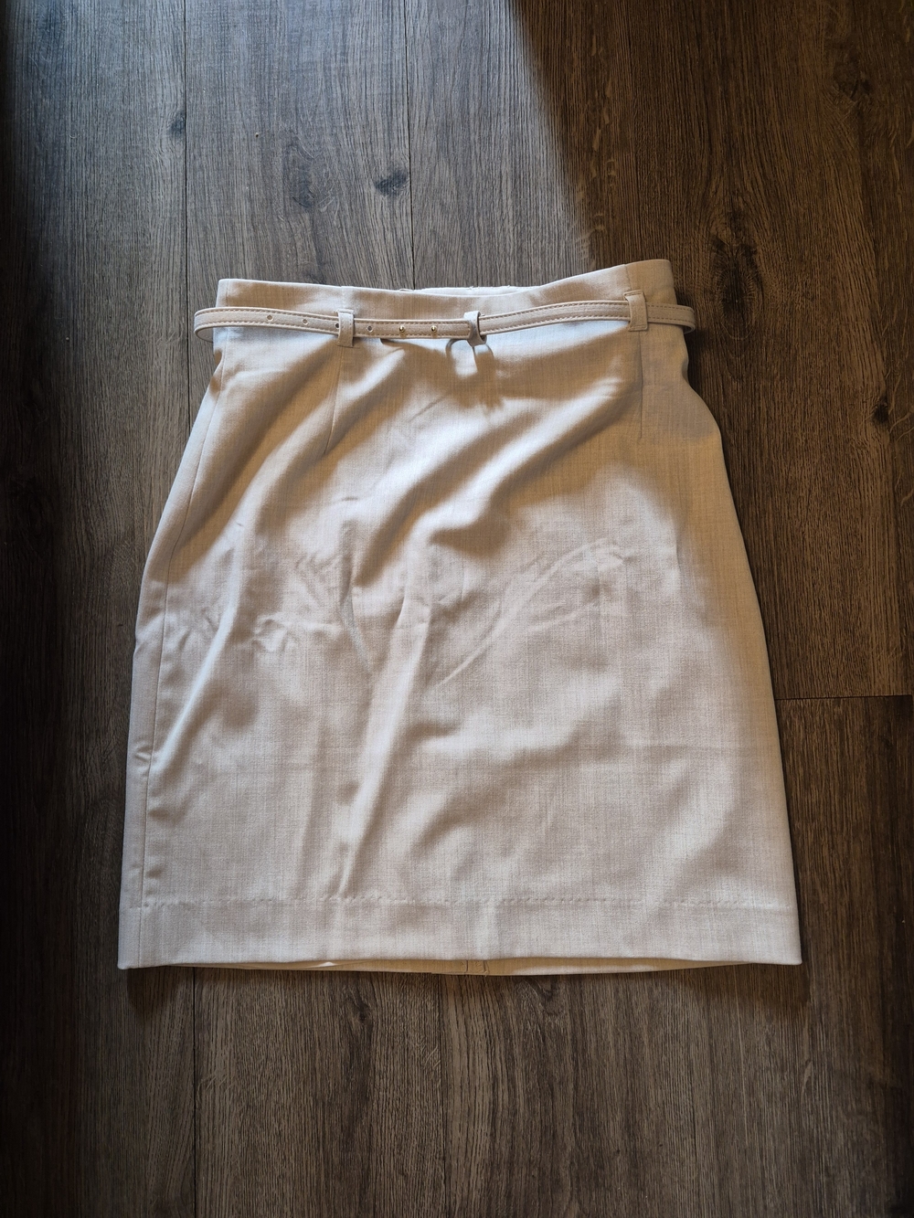 H&M Cream Pencil Skirt with Slim Matching Belt